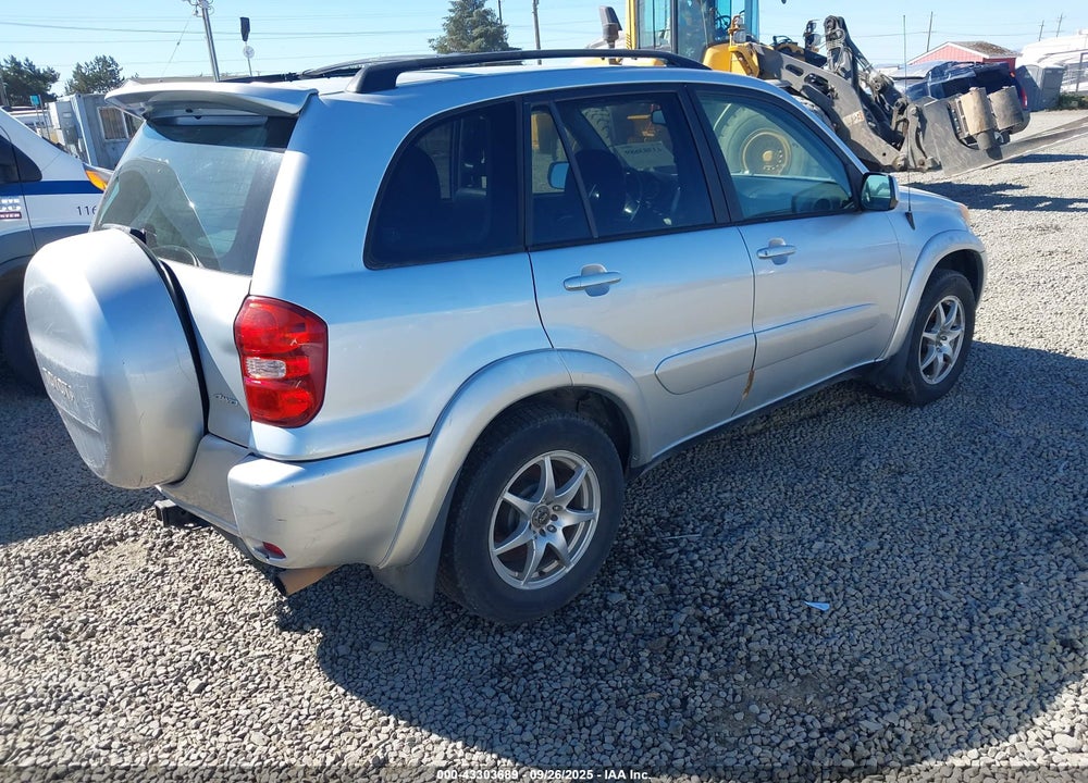 2005 TOYOTA RAV4 VIN: JTEHD20V450038445