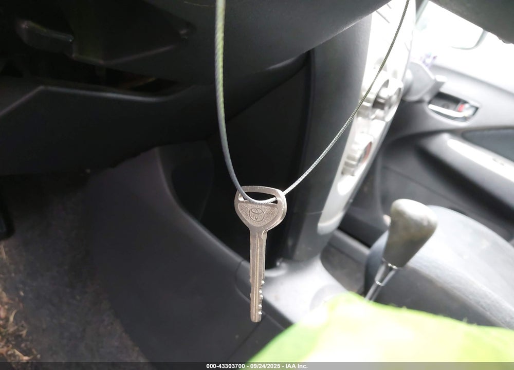 2008 TOYOTA YARIS VIN: JTDBT903081253453
