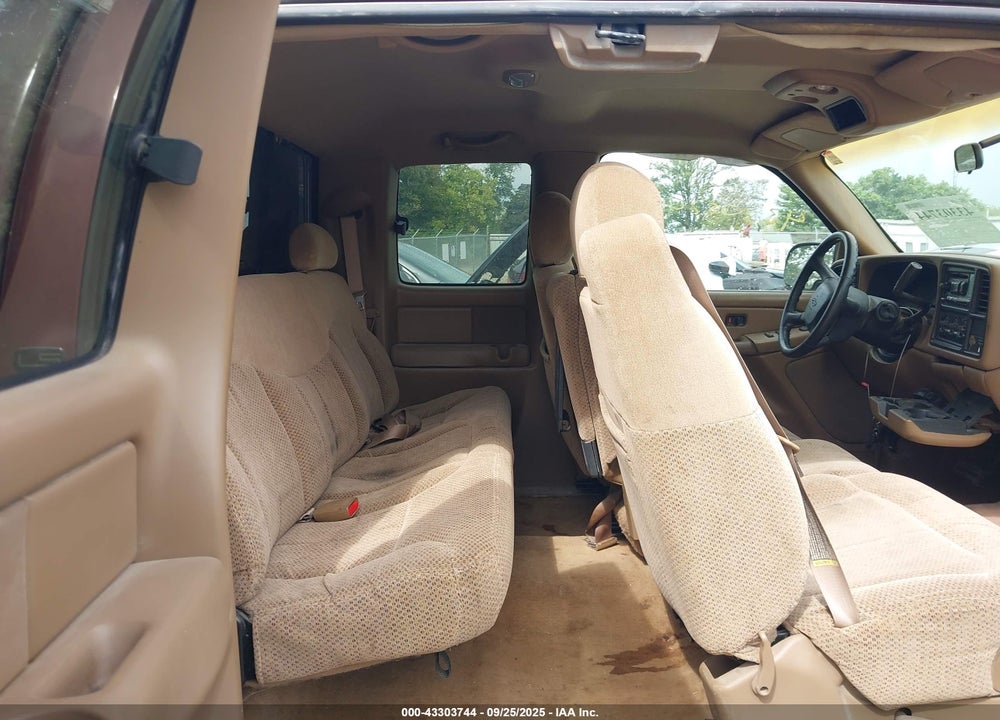 1999 CHEVROLET SILVERADO 1500 LS VIN: 1GCEK19T2XE124187