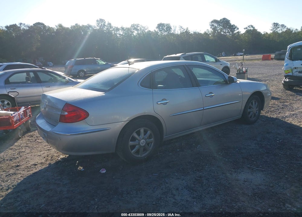 2008 BUICK LACROSSE VIN: 2G4WD582881198677