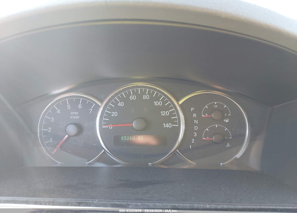 2008 BUICK LACROSSE VIN: 2G4WD582881198677