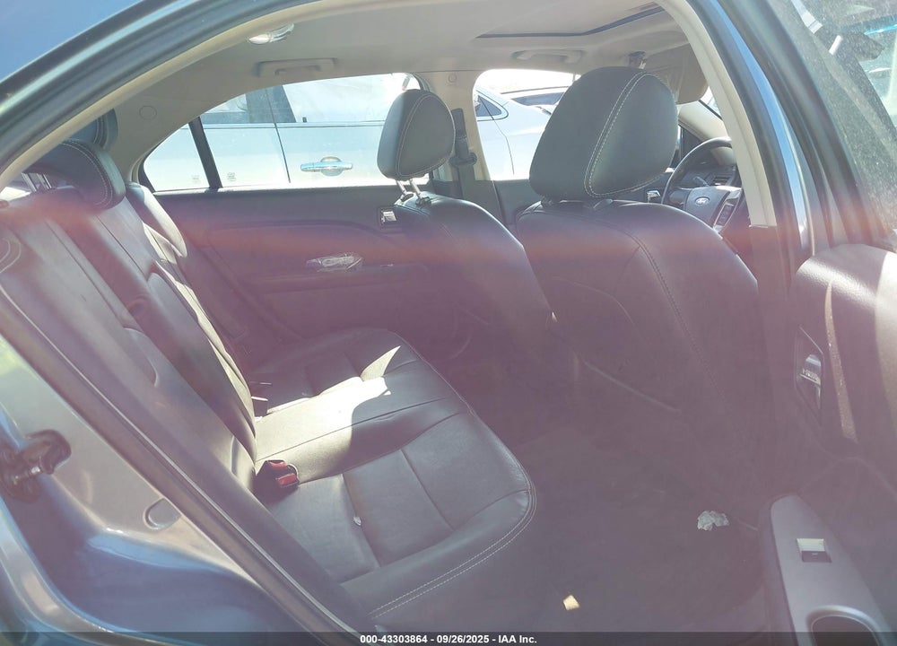 2011 FORD FUSION VIN: 3FAHP0JA3BR279166