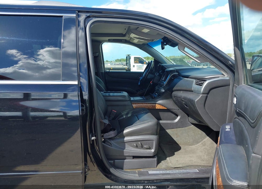 2015 CHEVROLET SUBURBAN 1500 LTZ VIN: 1GNSCKKC3FR157939