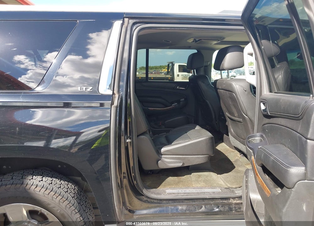2015 CHEVROLET SUBURBAN 1500 LTZ VIN: 1GNSCKKC3FR157939