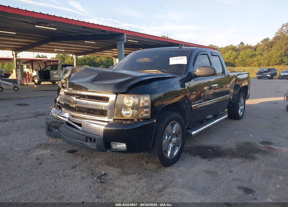 2011 CHEVROLET SILVERADO 1500 LT VIN: 1GCRCSE09BZ247924