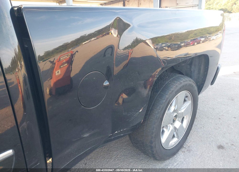 2011 CHEVROLET SILVERADO 1500 LT VIN: 1GCRCSE09BZ247924