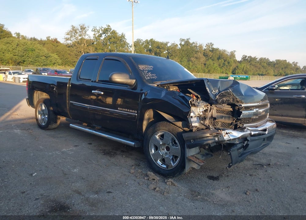 2011 CHEVROLET SILVERADO 1500 LT VIN: 1GCRCSE09BZ247924