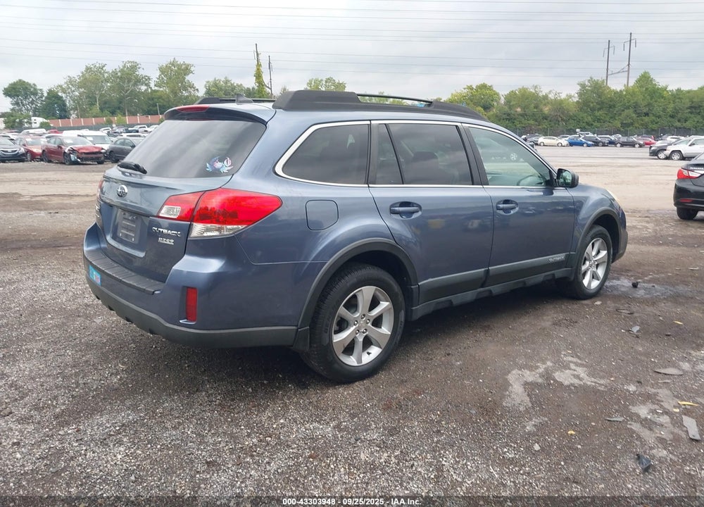 2014 SUBARU OUTBACK 2.5I LIMITED VIN: 4S4BRBLC8E3328297