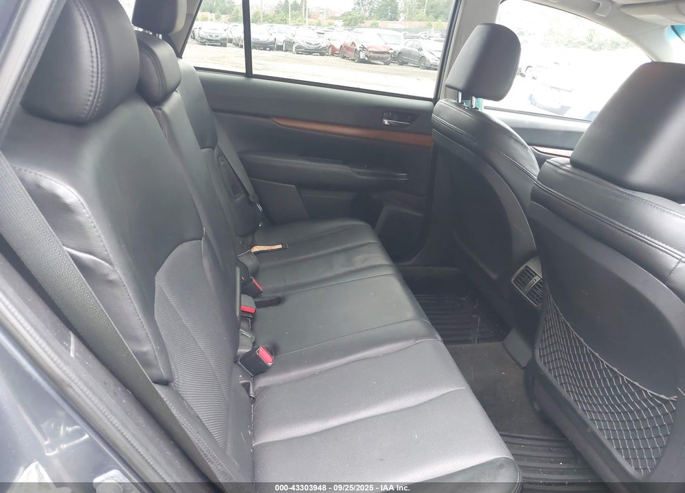 2014 SUBARU OUTBACK 2.5I LIMITED VIN: 4S4BRBLC8E3328297