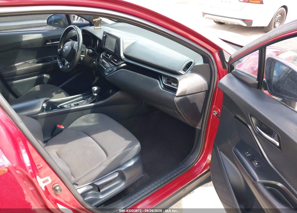 2018 TOYOTA C-HR VIN: NMTKHMBXXJR033815