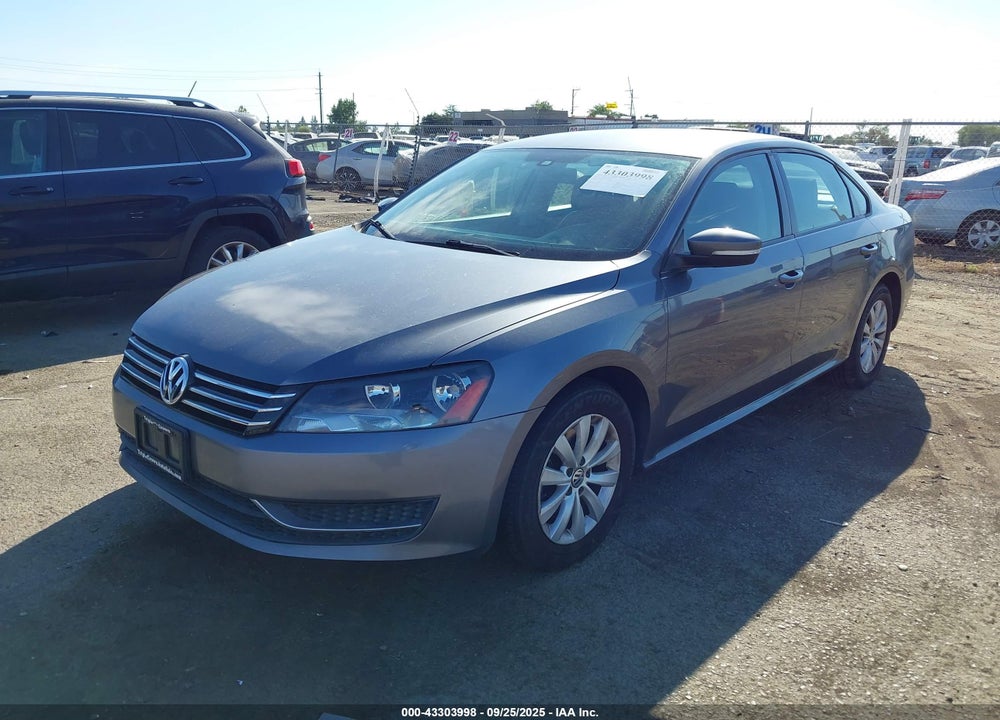 2013 VOLKSWAGEN PASSAT VIN: 1VWAP7A3XDC064033