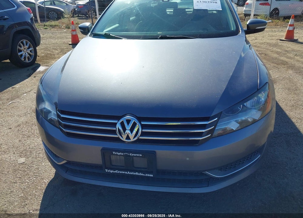 2013 VOLKSWAGEN PASSAT VIN: 1VWAP7A3XDC064033