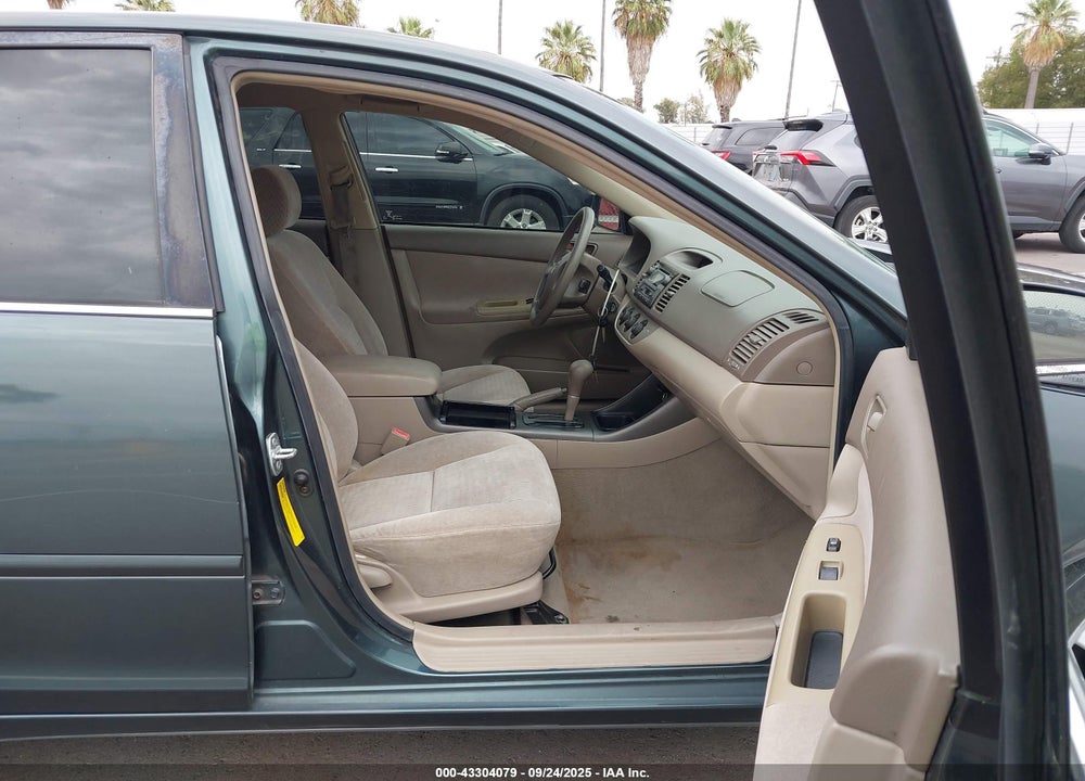 2002 TOYOTA CAMRY LE V6 VIN: 4T1BF30KX2U519168