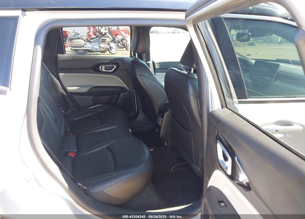 2024 JEEP COMPASS VIN: 3C4NJDCNXRT118218