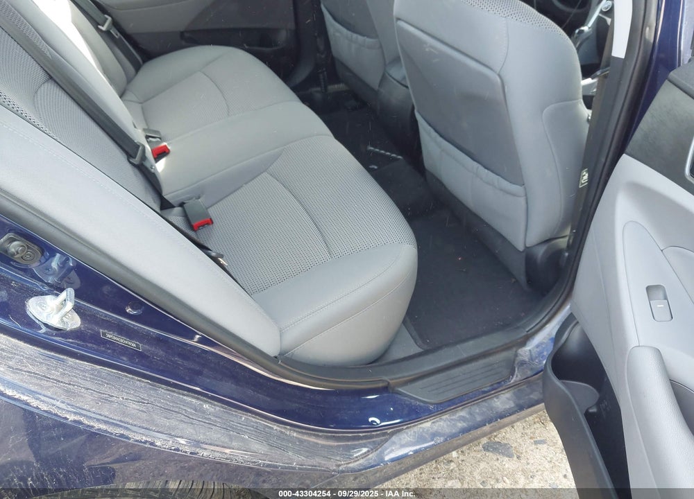 2012 HYUNDAI SONATA VIN: 5NPEB4AC6CH476566