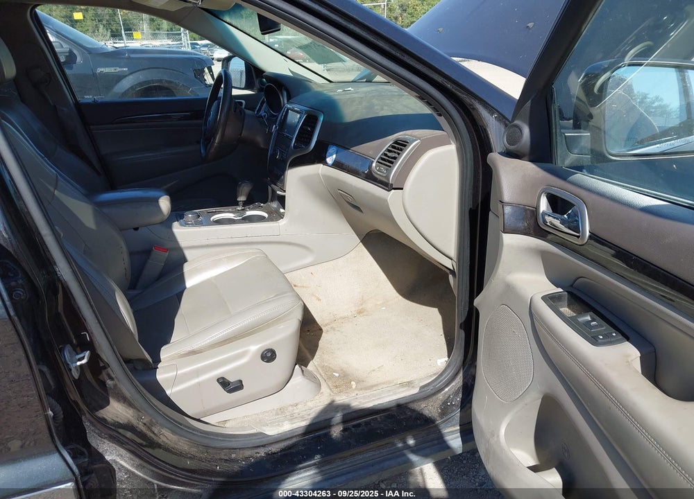 2011 JEEP GRAND CHEROKEE VIN: 1J4RR4GTXBC507486