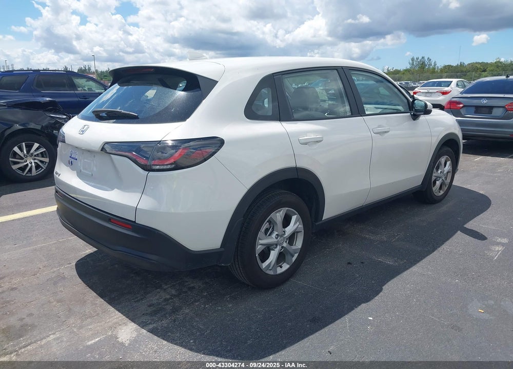 2025 HONDA HR-V 2WD LX VIN: 3CZRZ1H3XSM734155