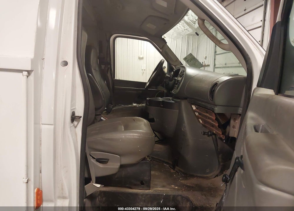 2006 FORD E-350 CUTAWAY VIN: 1FDSE35L86HB38051