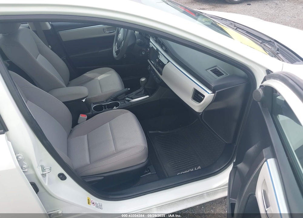 2015 TOYOTA COROLLA VIN: 5YFBPRHE8FP207484