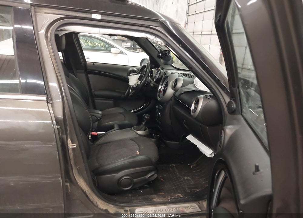 2012 MINI COOPER VIN: WMWZC5C54CWL57277