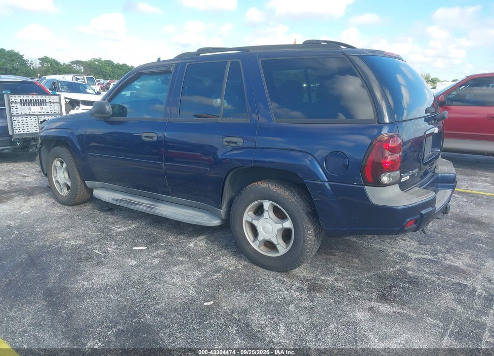 2007 CHEVROLET TRAILBLAZER LS VIN: 1GNDS13S972111912
