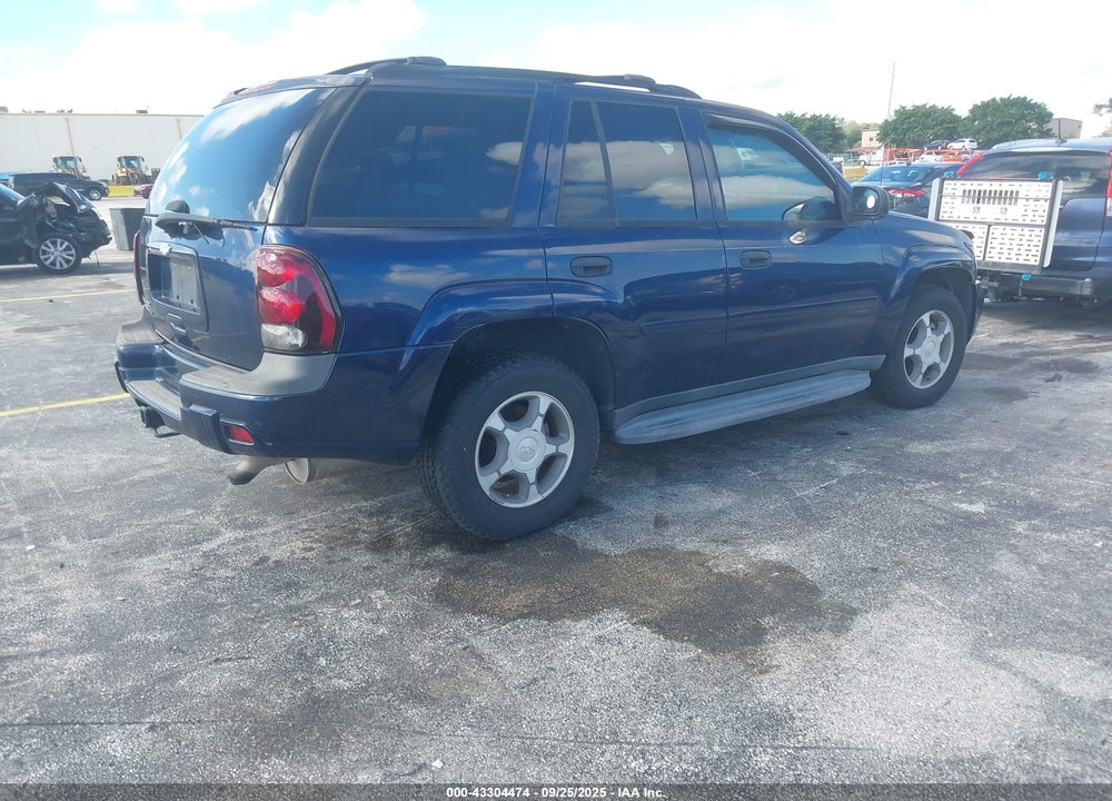 2007 CHEVROLET TRAILBLAZER LS VIN: 1GNDS13S972111912