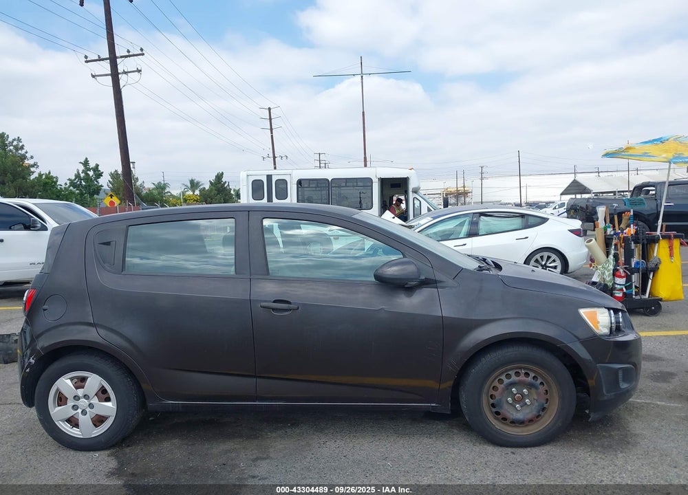 2013 CHEVROLET SONIC LS AUTO VIN: 1G1JA6SG3D4239239
