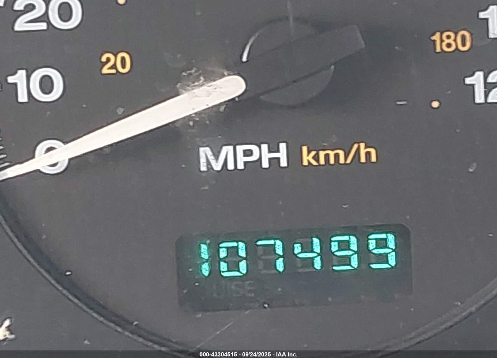 2004 JEEP GRAND CHEROKEE LAREDO VIN: 1J4GW48S84C159017