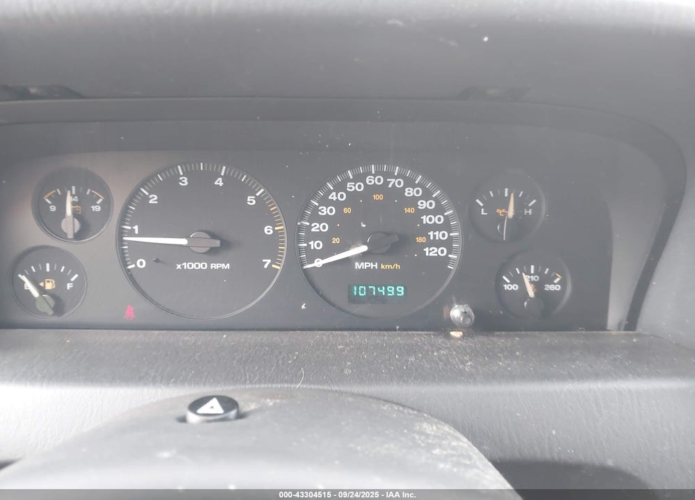 2004 JEEP GRAND CHEROKEE LAREDO VIN: 1J4GW48S84C159017