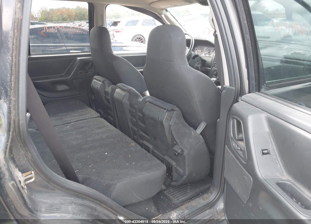 2004 JEEP GRAND CHEROKEE LAREDO VIN: 1J4GW48S84C159017