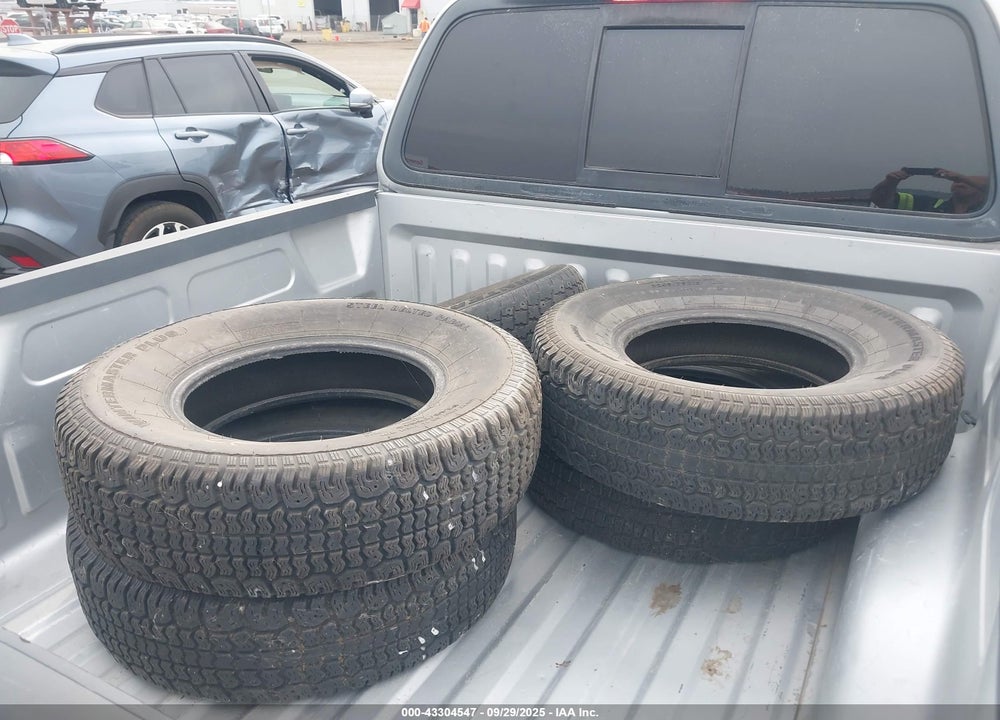 2002 FORD F-150 LARIAT/XLT VIN: 1FTRW07652KD29218