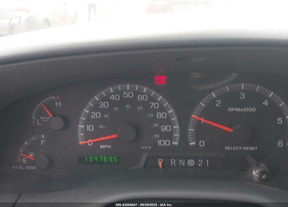 2002 FORD F-150 LARIAT/XLT VIN: 1FTRW07652KD29218