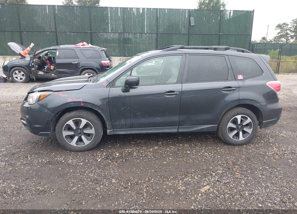 2018 SUBARU FORESTER VIN: JF2SJAEC9JH426398