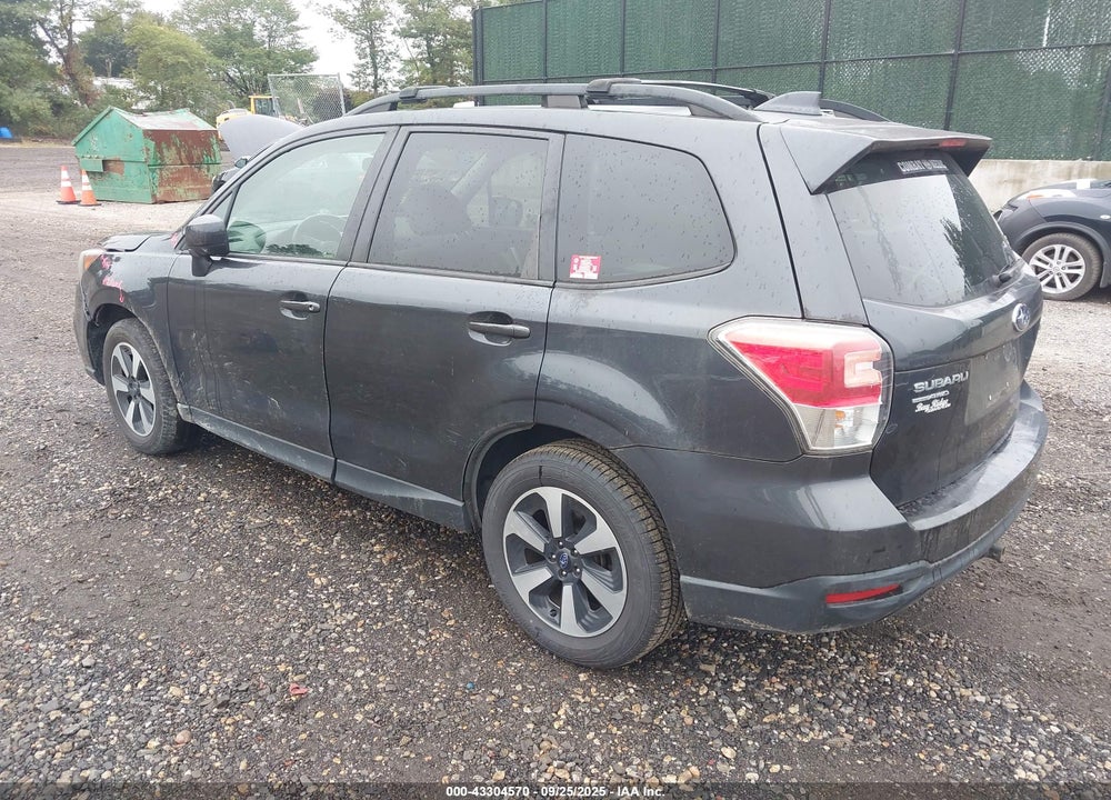 2018 SUBARU FORESTER VIN: JF2SJAEC9JH426398