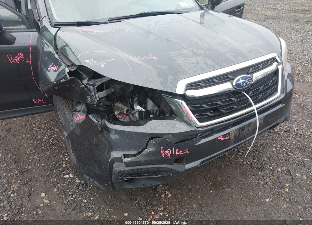 2018 SUBARU FORESTER VIN: JF2SJAEC9JH426398