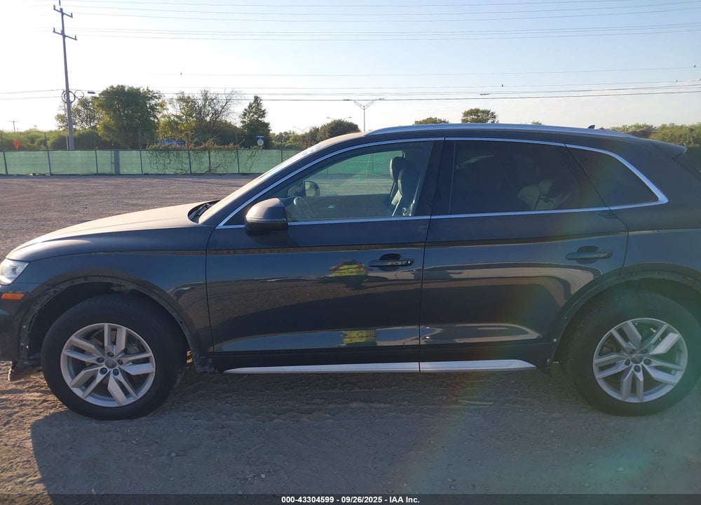 2020 AUDI Q5 PREMIUM 45 TFSI QUATTRO S TRONIC/TITANIUM PREMIUM 45 TFSI QUATTRO S TRONIC VIN: WA1ANAFY0L2026092