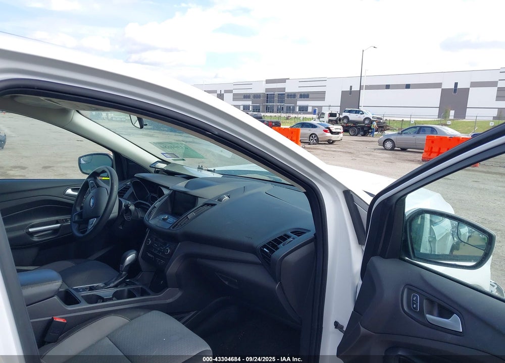 2019 FORD ESCAPE SE VIN: 1FMCU0GD4KUA64978