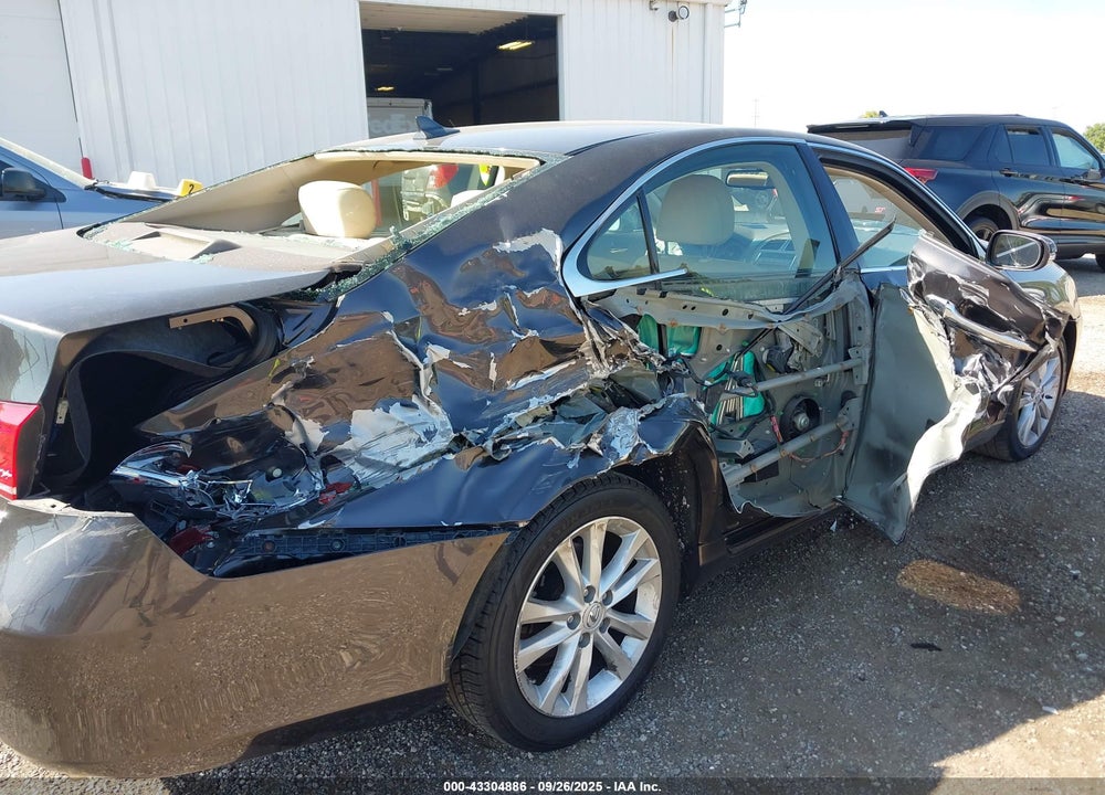 2010 LEXUS ES 350 VIN: JTHBK1EG2A2367744