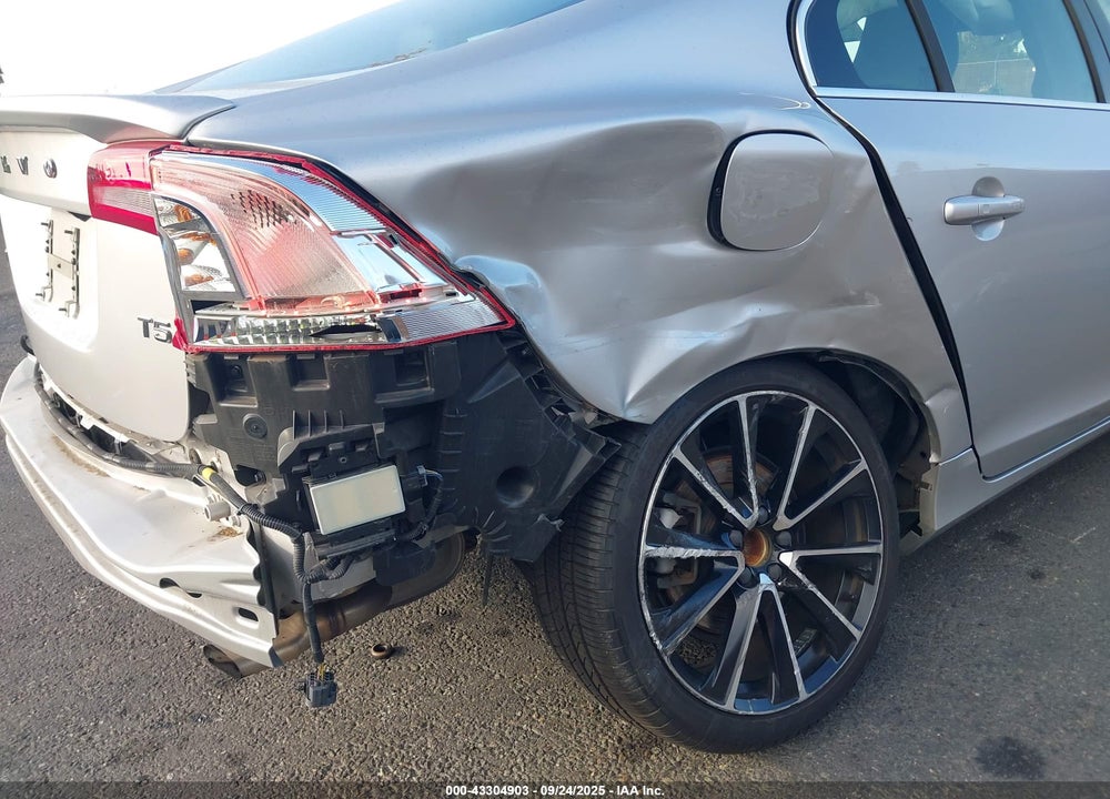 2016 VOLVO S60 T5 DRIVE-E PREMIER VIN: YV126MFK4G2393064