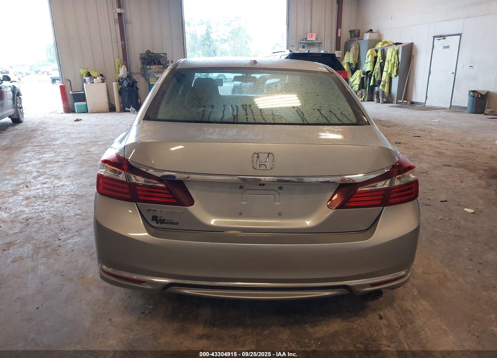 2016 HONDA ACCORD VIN: 1HGCR2F83GA188238