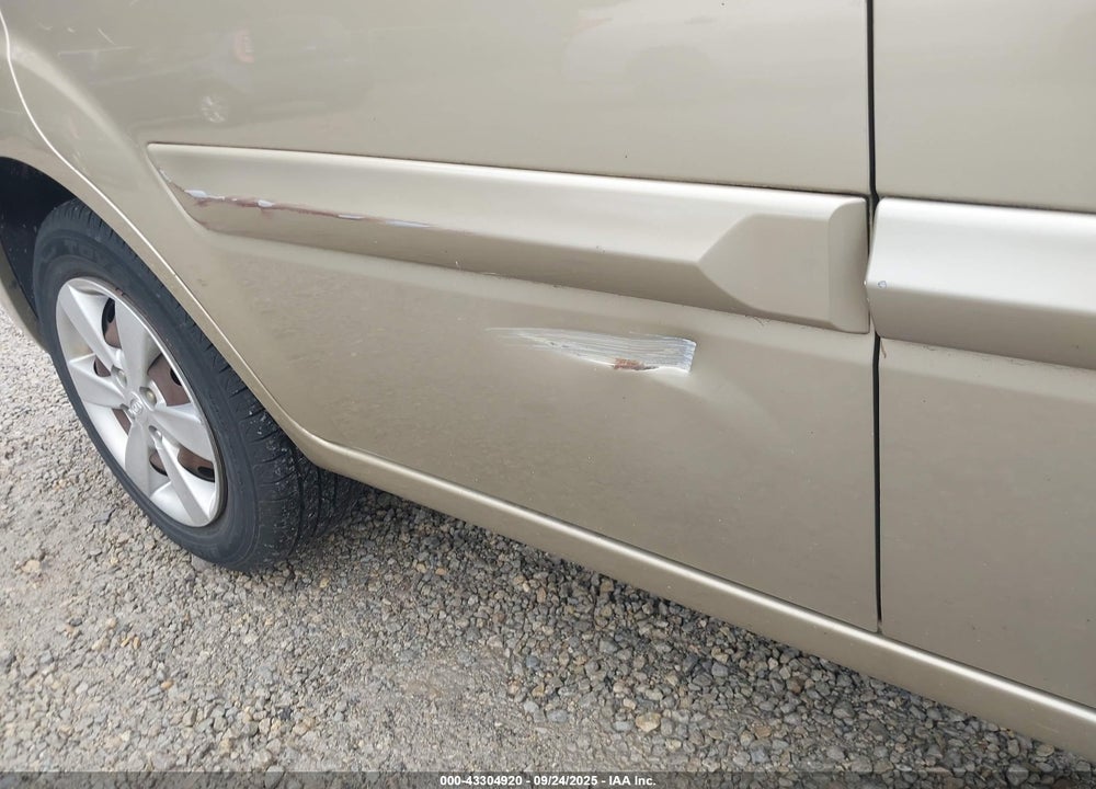 2011 KIA RIO VIN: KNADH4A38B6708052