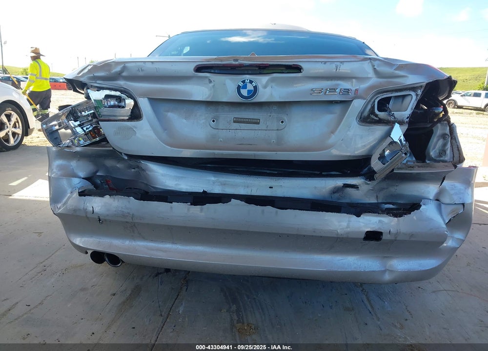 2007 BMW 328I VIN: WBAWL13547PX15196