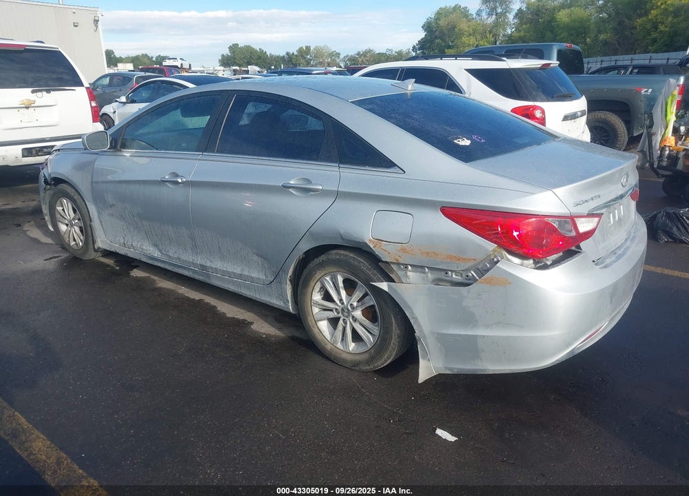 2013 HYUNDAI SONATA VIN: 5NPEB4AC5DH740619