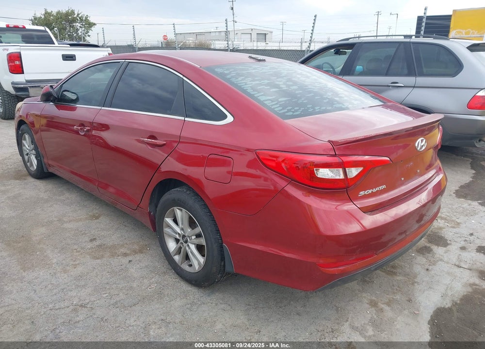 2015 HYUNDAI SONATA SE VIN: 5NPE24AF2FH111834