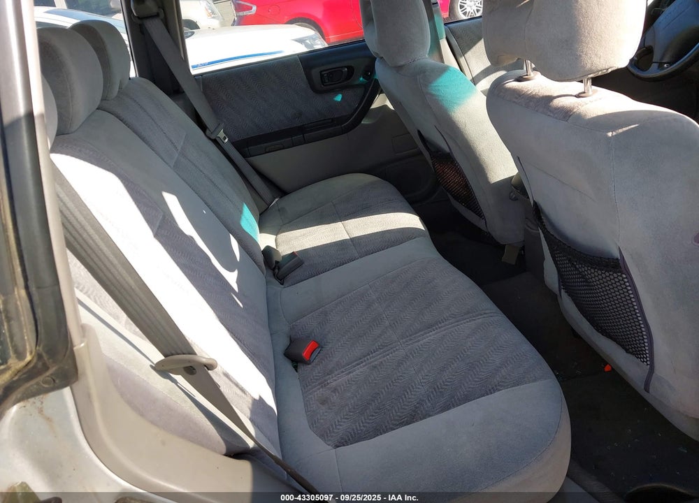2002 SUBARU FORESTER S VIN: JF1SF65662G750588