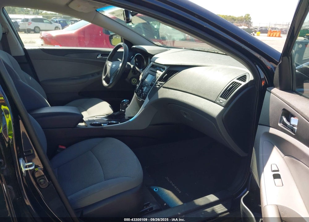 2014 HYUNDAI SONATA GLS VIN: 5NPEB4AC9EH843088