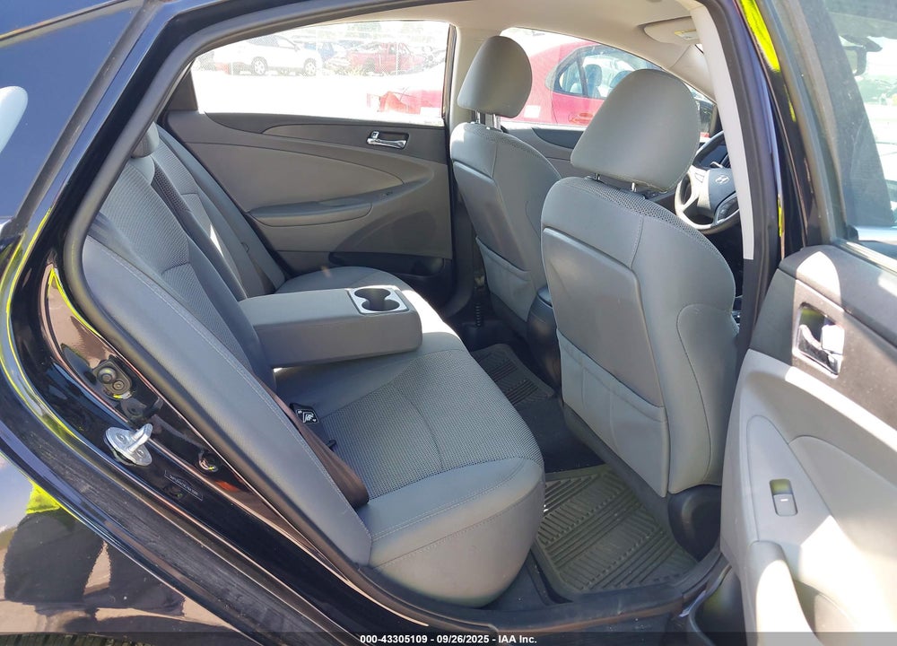 2014 HYUNDAI SONATA GLS VIN: 5NPEB4AC9EH843088