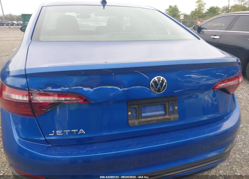 2023 VOLKSWAGEN JETTA VIN: 3VWBM7BU5PM031108
