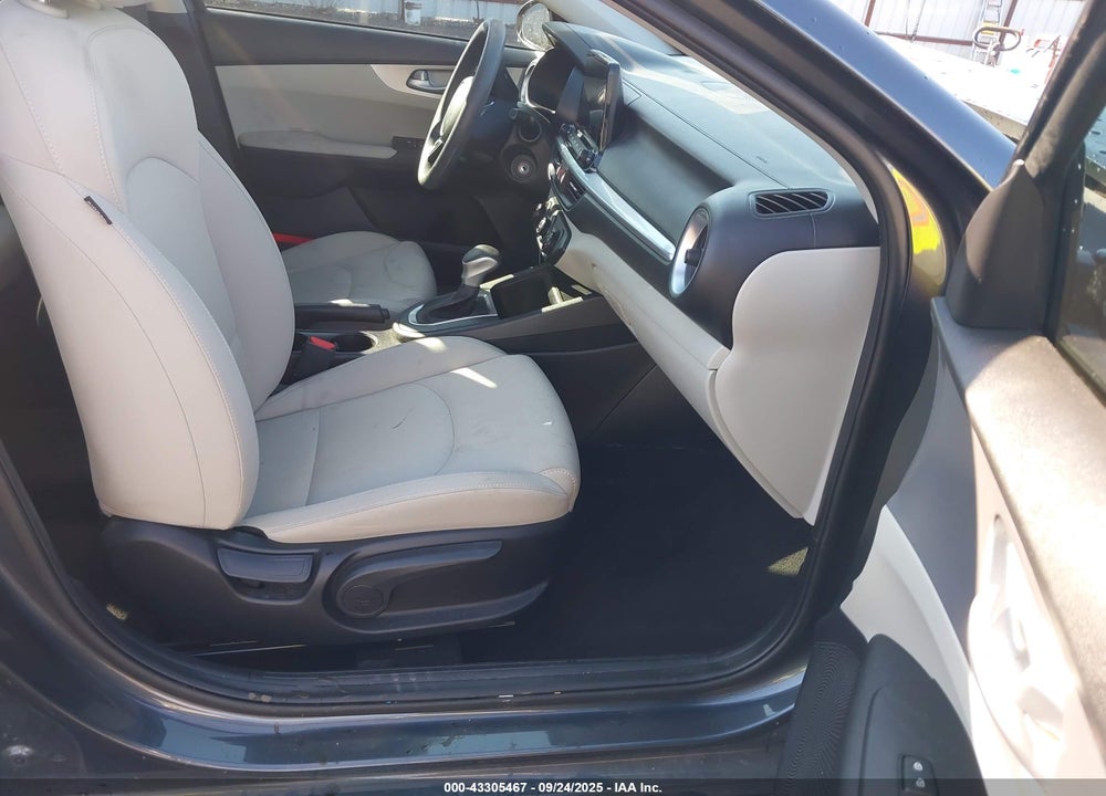 2023 KIA FORTE LXS VIN: 3KPF24AD5PE658153