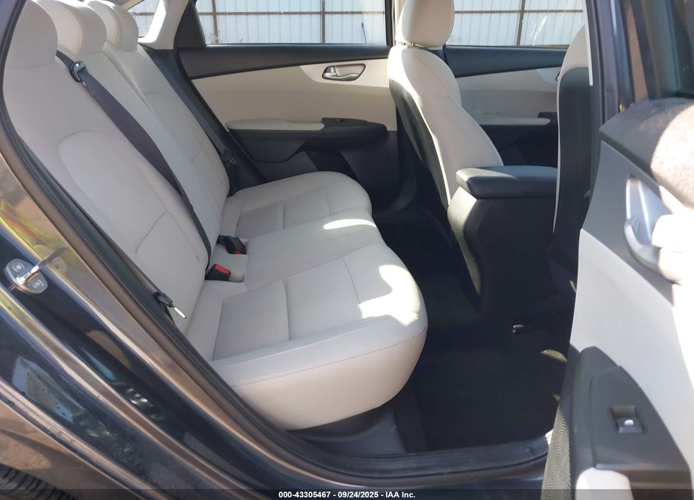 2023 KIA FORTE LXS VIN: 3KPF24AD5PE658153